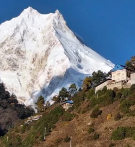 Manaslu Circuit Trekking 13 days.