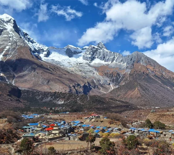Manaslu Circuit Trek 14 days.
