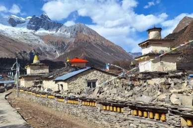 Manaslu Circuit Trek 16 days.