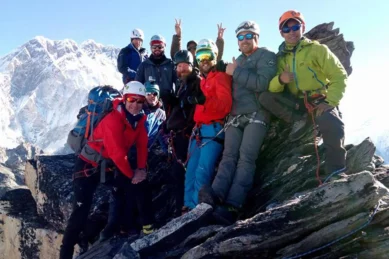 Pokalde Peak Climbing 17 days.