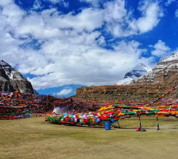 Kailash Saga Dawa Festival Tour 14 days.