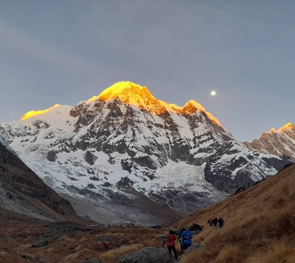 Pokhara Annapurna Base Camp Trek 6 days.